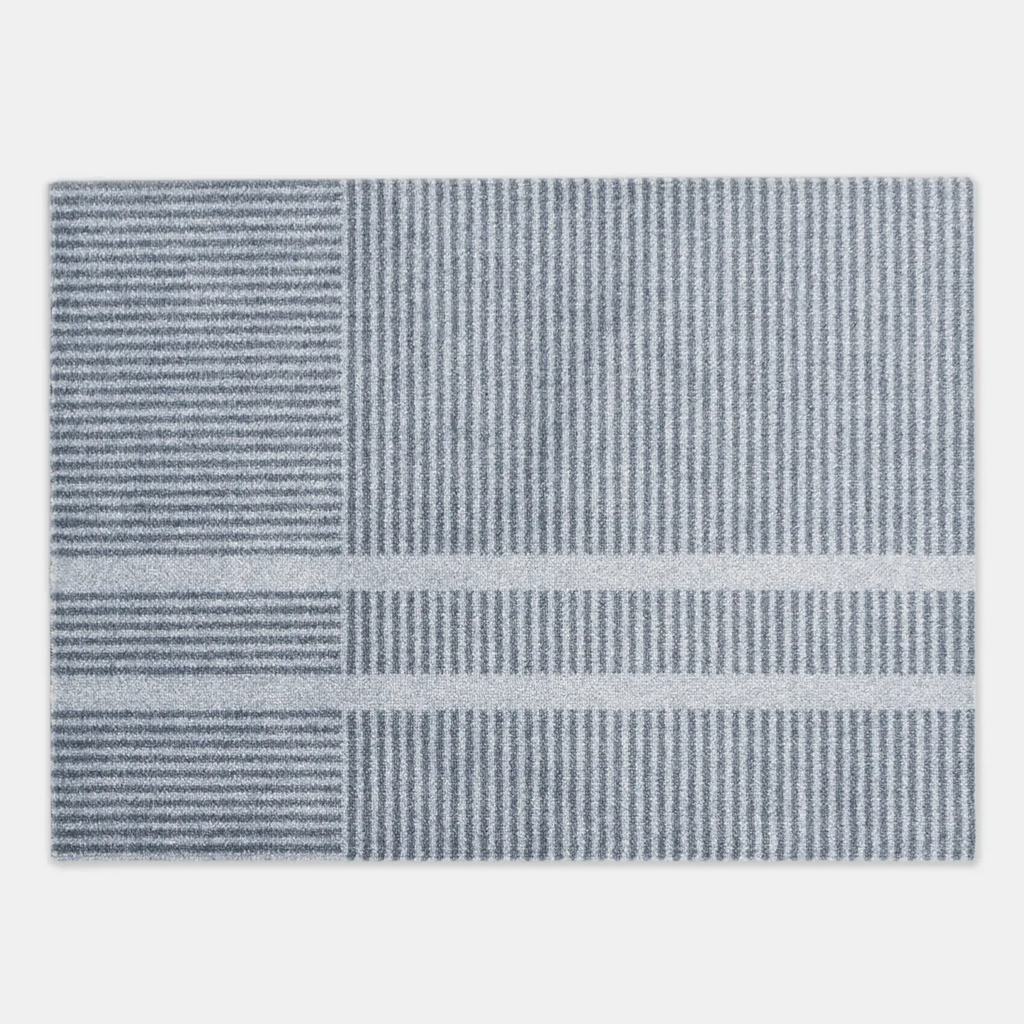Heymat Løype Cloudy Grey mat, washable and slip-resistant, modern door mat rug