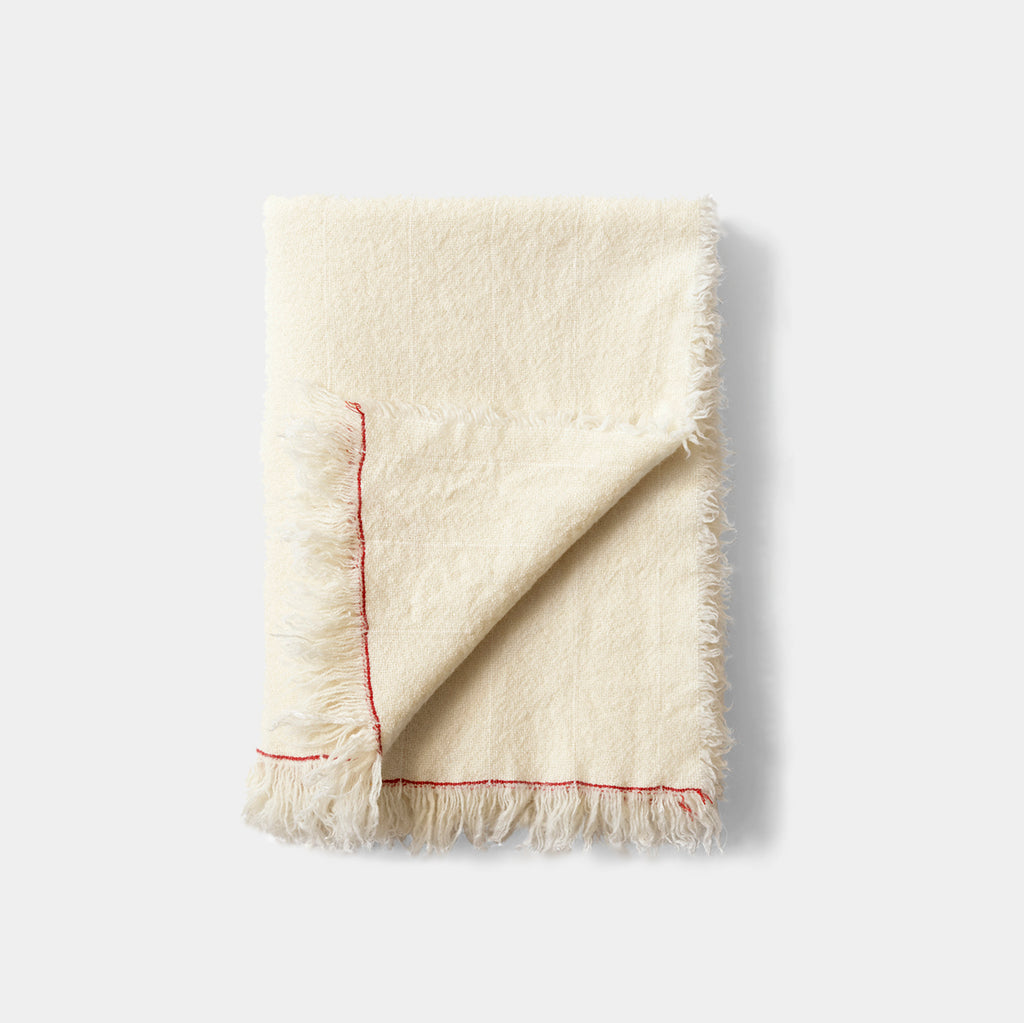 Battus Throw