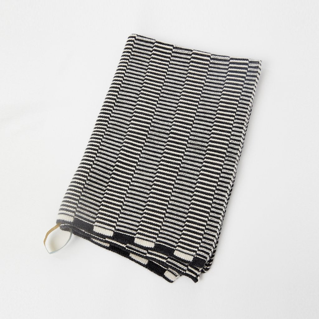 Stringa Hand Towel